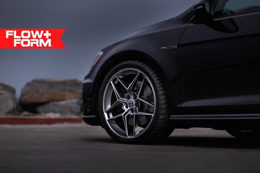 Детали экстерьера Volkswagen Golf R on HRE Wheels (FF11) 2019 года  (фото 4 из 7)